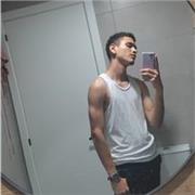 Soy un joven con conocimientos básicos en varias ramas que le gusta enseñar y sembrar una semilla de curiosidad en todos.